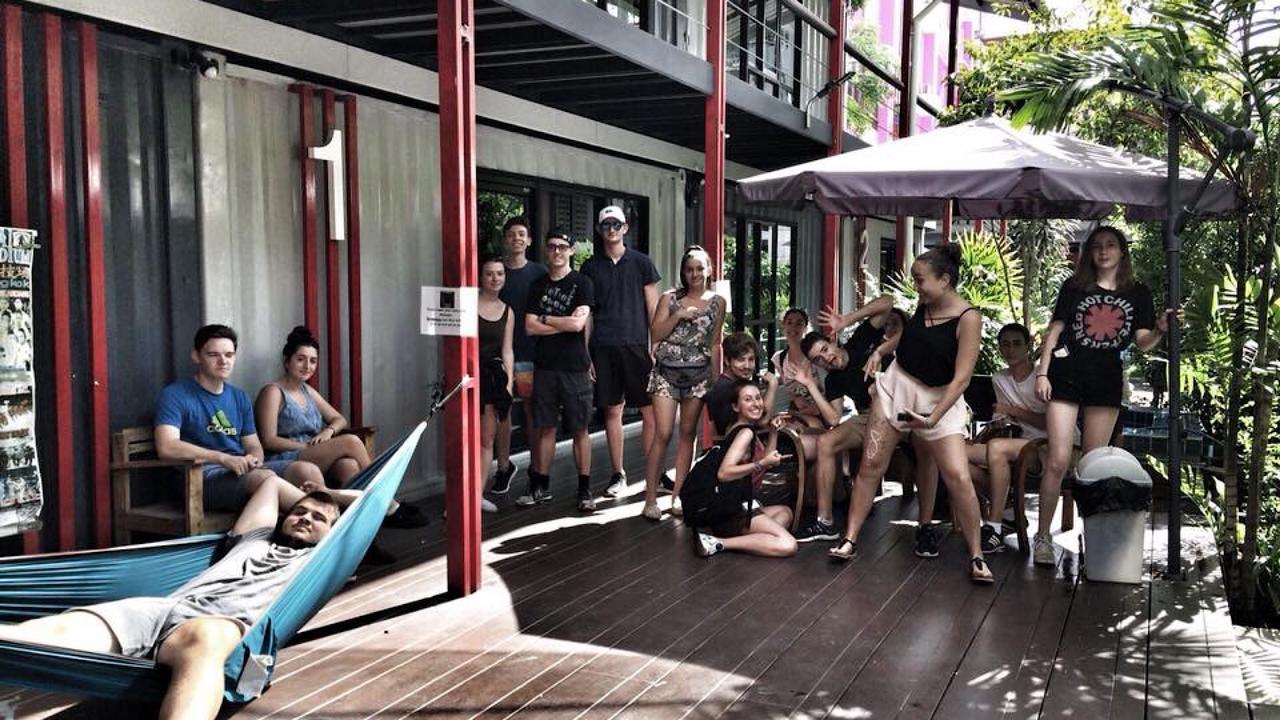 At Box Hostel Chiang Mai Exterior foto