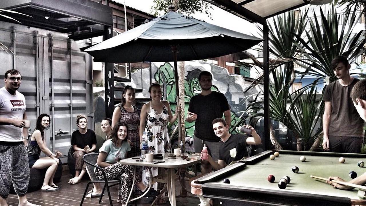 At Box Hostel Chiang Mai Exterior foto